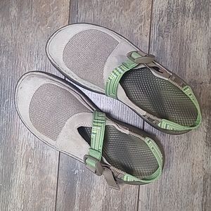 Chaco Woodstock Vibram Gunnison Clog W9